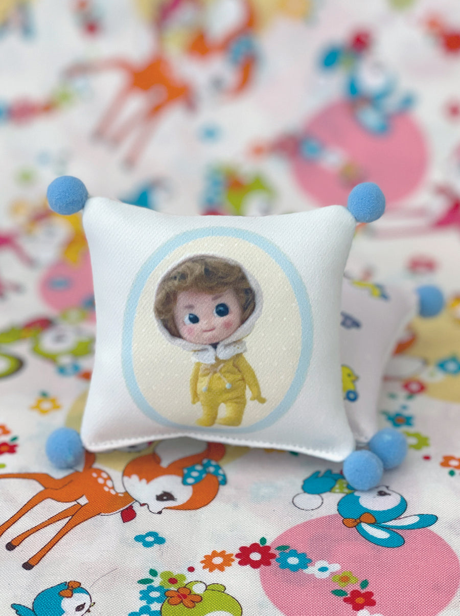 [MBC05-O] Mui's Baby Mini Cushion / Showa Baby Square